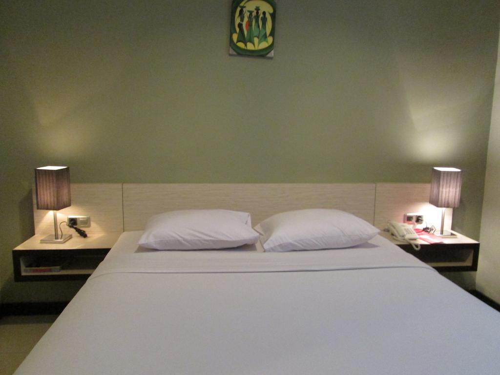 N3 Hotel Jakarta Zimmer foto